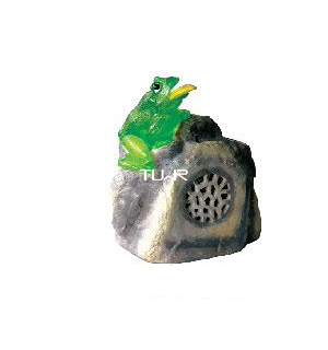 泥黄色仿石雕刻青蛙图案LED草坪灯